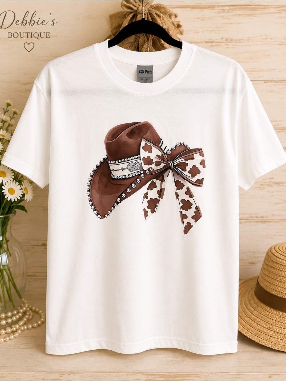 NWT White Cowgirl Hat Graphic Tee Size L 100% Cotton Western Top